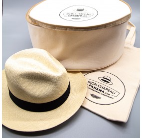 Chapeau Panama Grade 8 Blanc naturel  accompagné de sa boite à chapeau et du tote-bag MonChapeauPanama photo produit 9